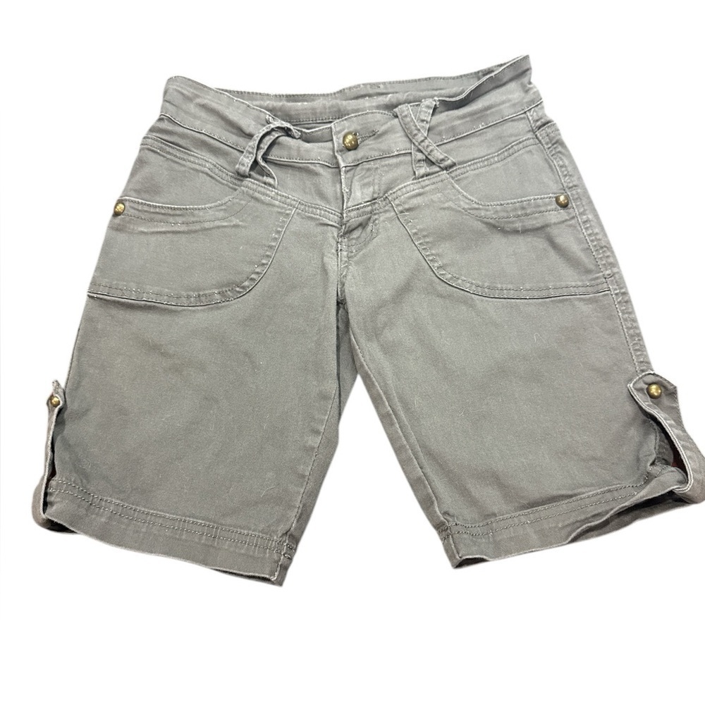Amanda Gray Casual Shorts Size 3